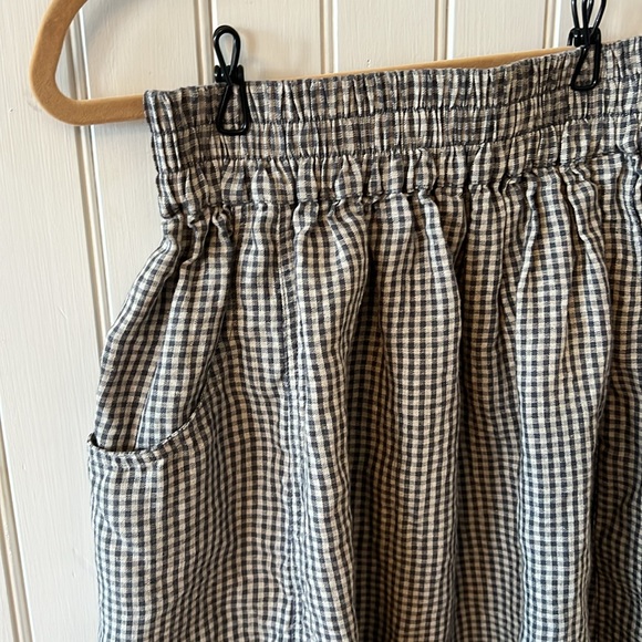 NPL OIA skirt in Oat milk/graphite gingham, small. - Picture 2 of 4